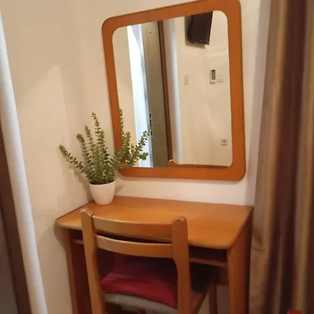 Rooms Helena Krk Town Exterior photo
