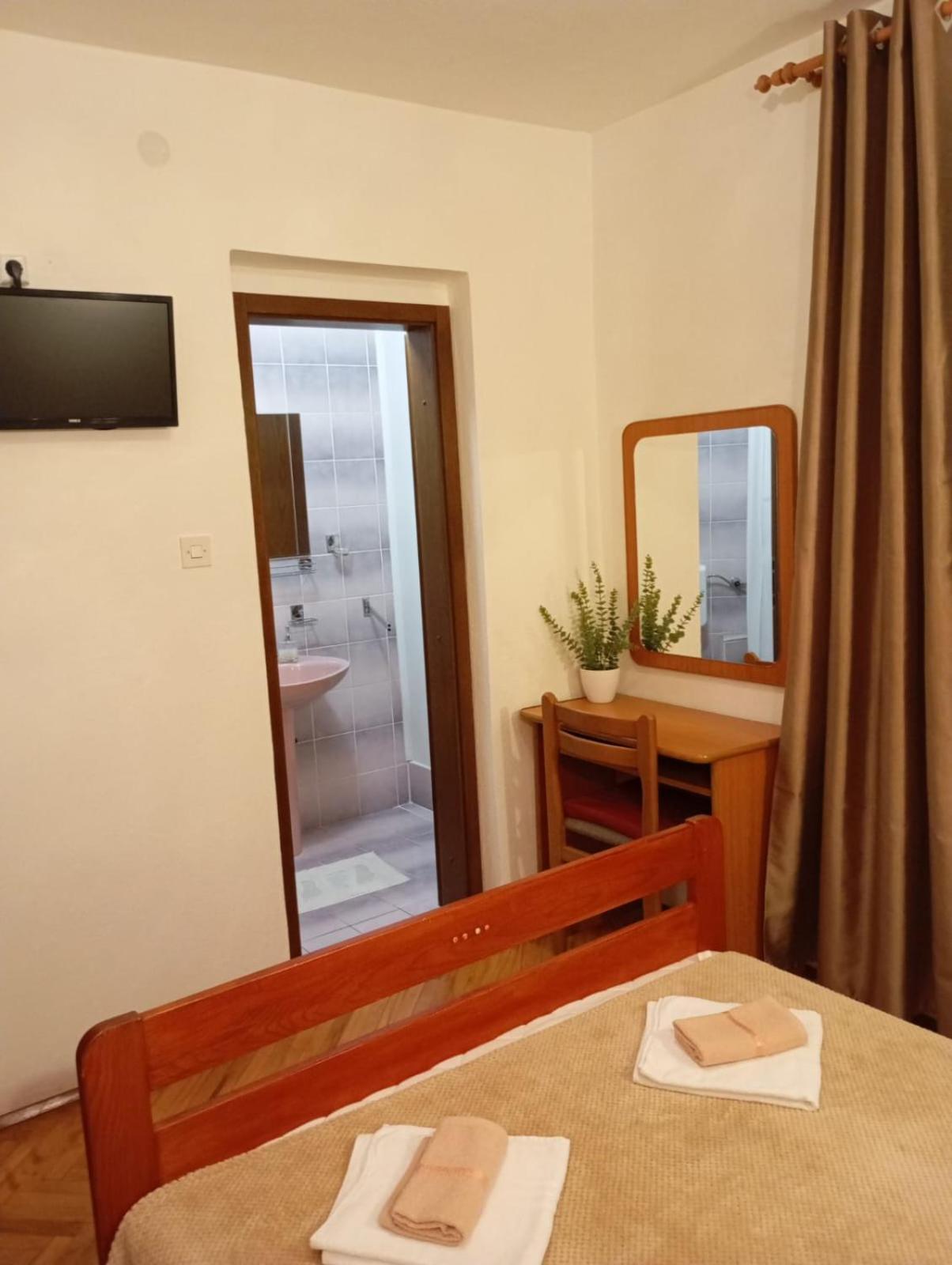 Apartment Helena Krk Town