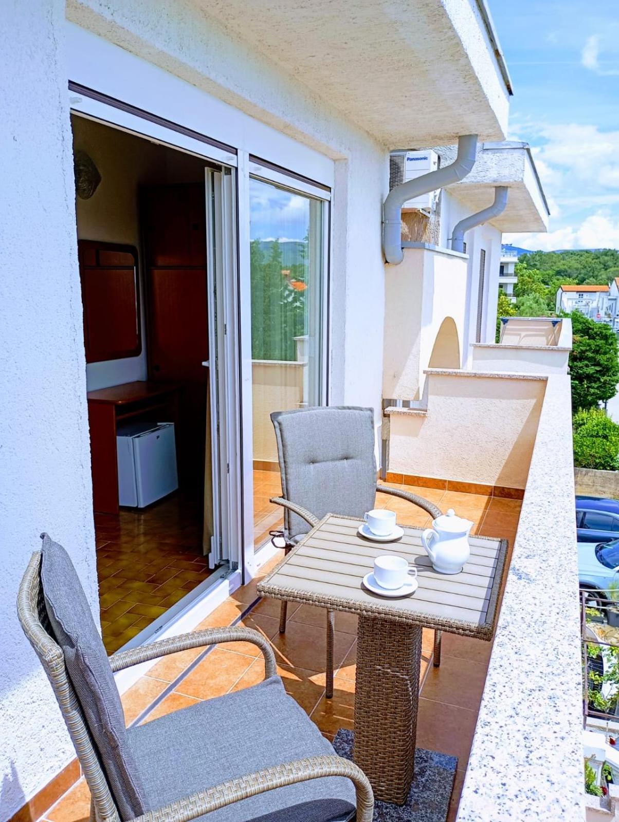 Helena Apartment Krk Town